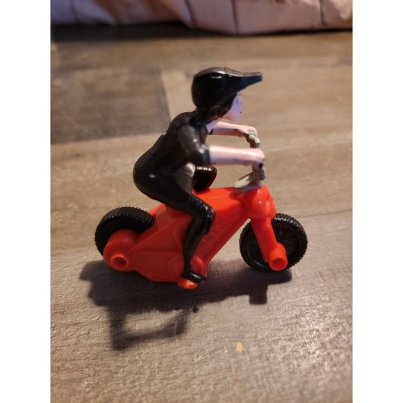 Hotel Transylvania Mavis bike toy figure - Picture 5 of 5